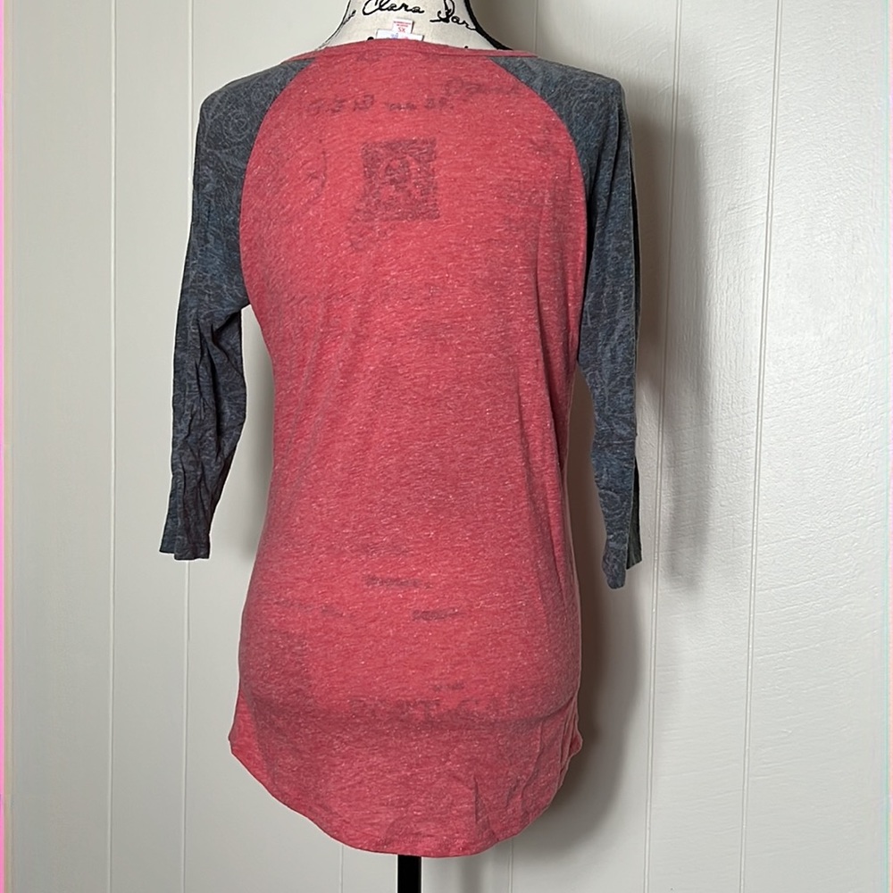 LuLaRoe Randy Top - Picture 3 of 5